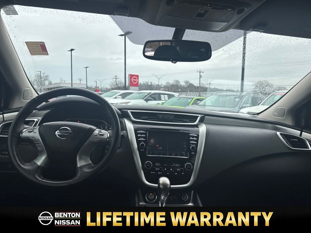 Used 2018 Nissan Murano SV w/ Premium Package image 14