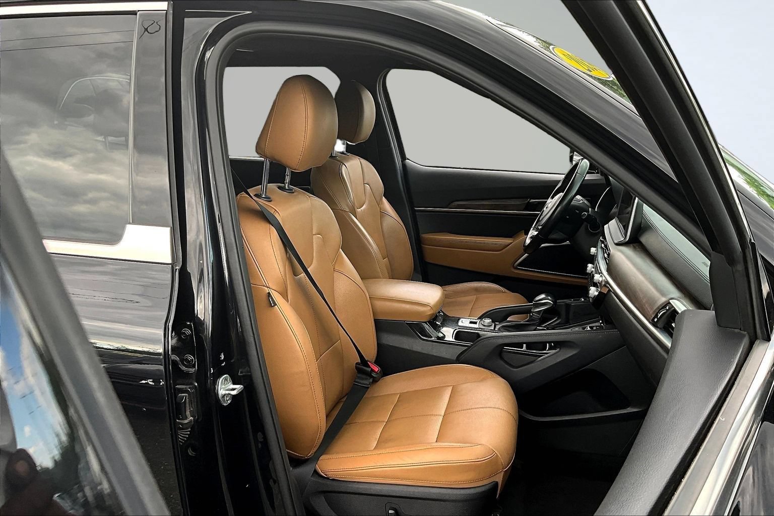 Used 2020 Kia Telluride SX w/ Towing Package FWD image 25