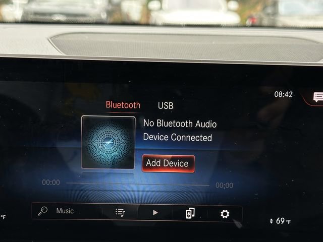 Used 2020 Mercedes-Benz GLB 250 4MATIC image 28