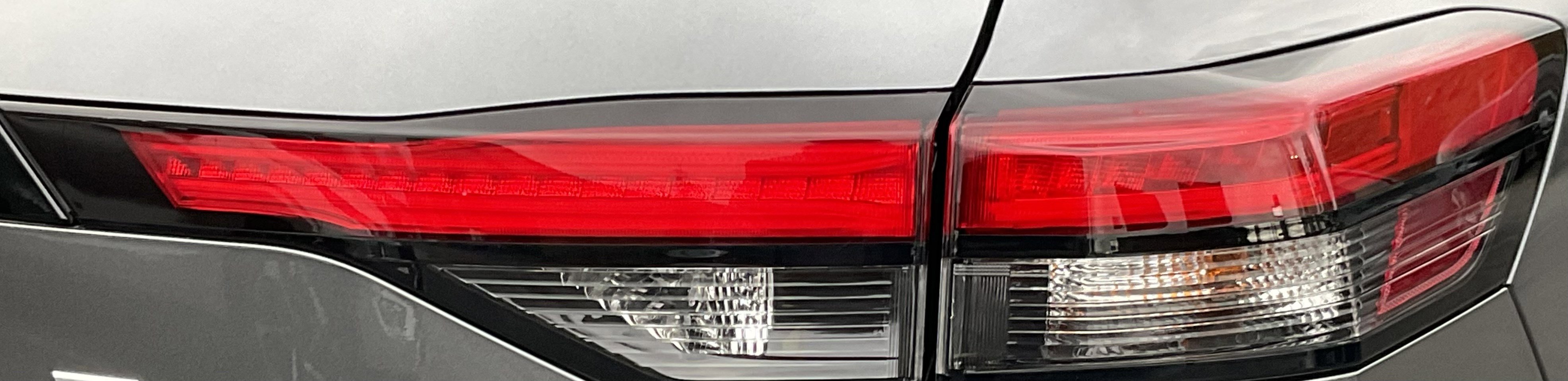 Used 2025 Nissan Pathfinder SL image 10