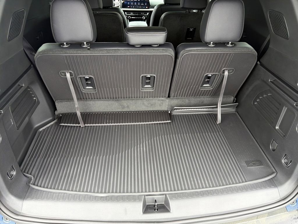 New 2026 Chevrolet Traverse LT w/ Midnight/Sport Edition image 24