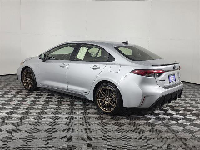 Used 2024 Toyota Corolla SE image 7