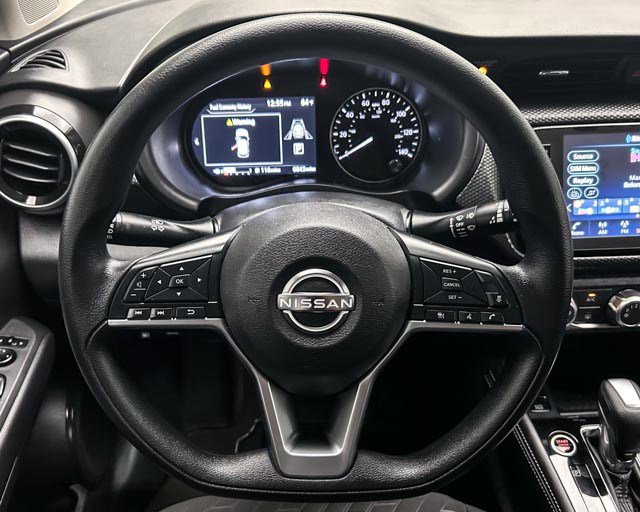 Used 2023 Nissan Kicks SV FWD image 11