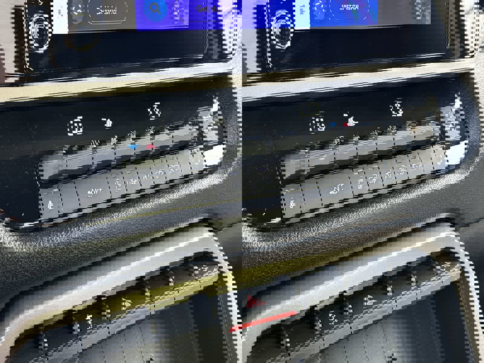 Used 2025 Toyota Tundra SR5 w/ SR5 Premium Package AWD/4WD image 17