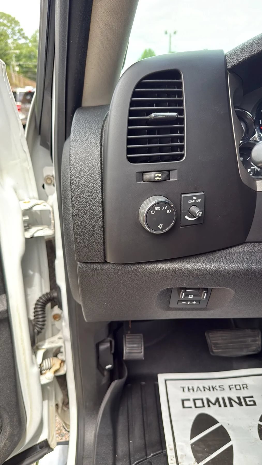 Used 2014 Chevrolet Silverado 2500 LT AWD/4WD image 17