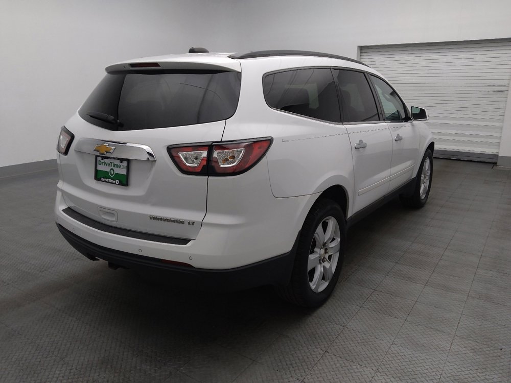 Used 2016 Chevrolet Traverse LT w/ Style and Technology Package FWD image 9