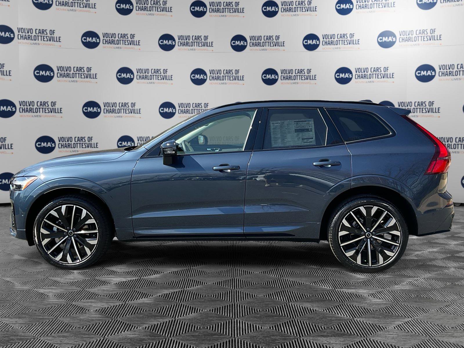 New 2026 Volvo XC60 B5 Ultra w/ Protection Package Premier image 2