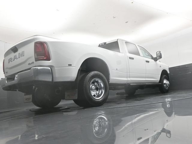 New 2026 RAM 3500 Tradesman AWD/4WD image 40
