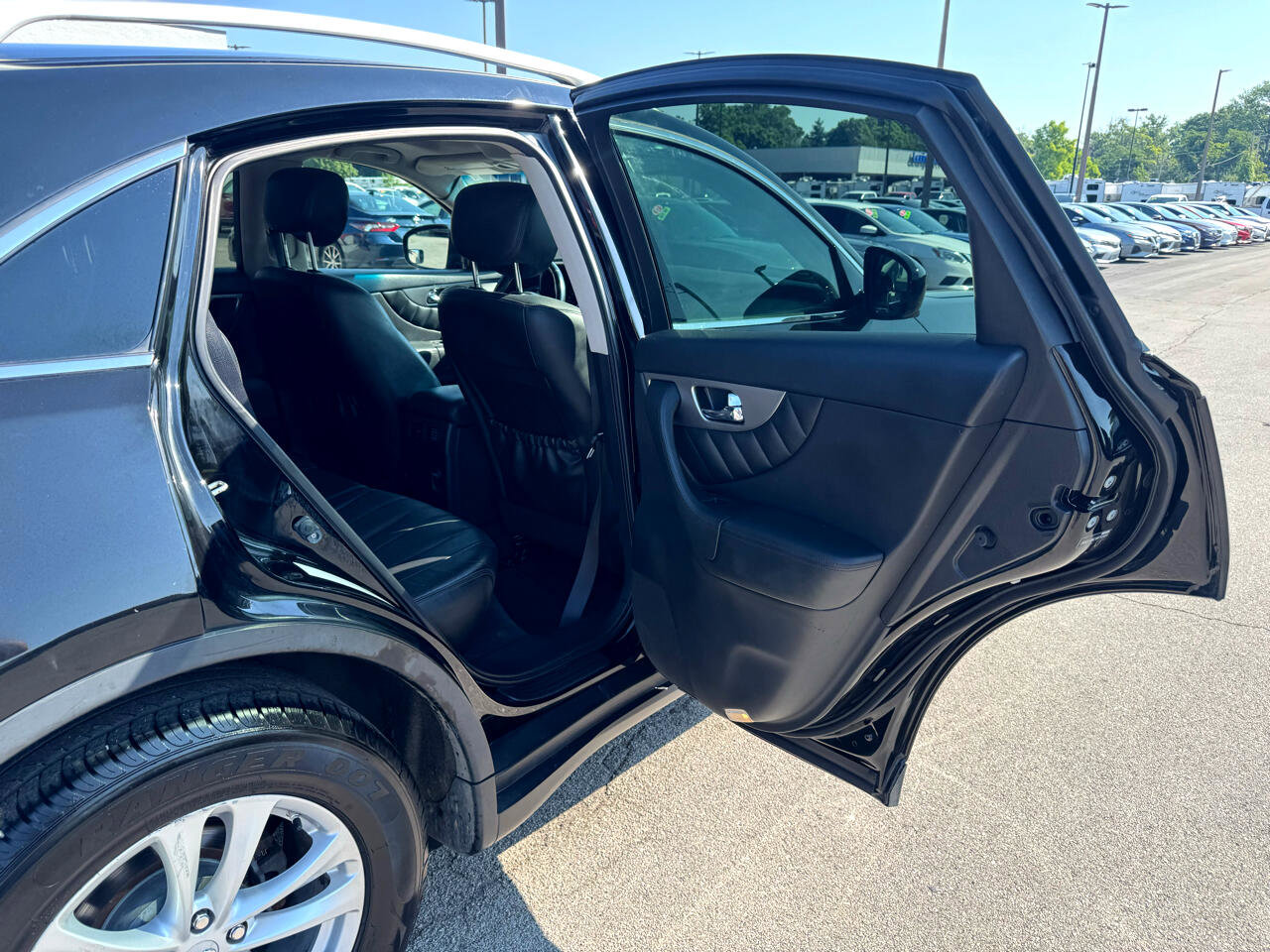 Used 2016 INFINITI QX70 AWD image 10