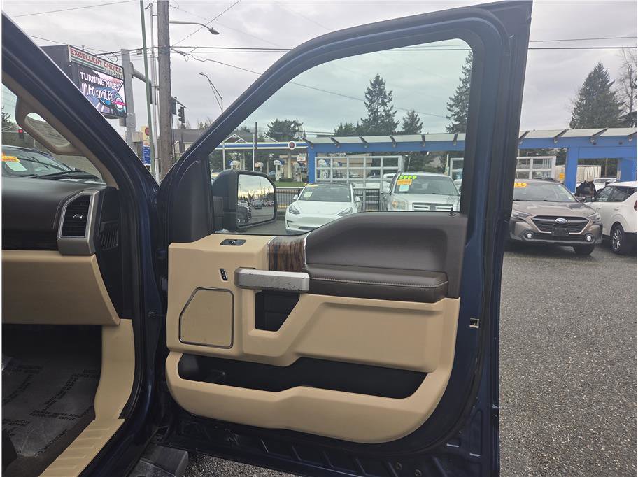 Used 2020 Ford F150 Lariat w/ Equipment Group 501A Mid image 27