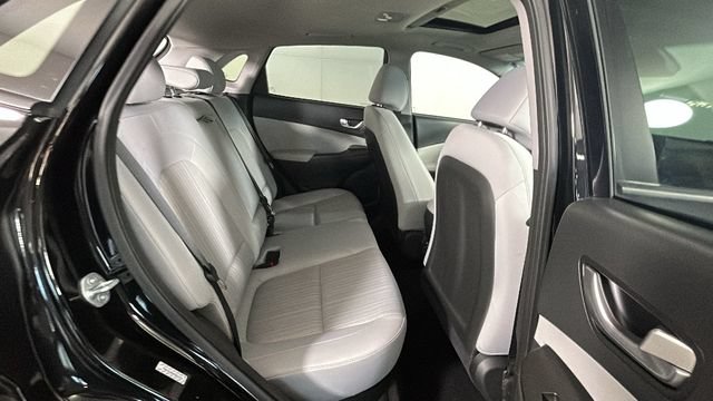 Certified 2023 Hyundai Kona SEL w/ Convenience Package AWD/4WD image 29