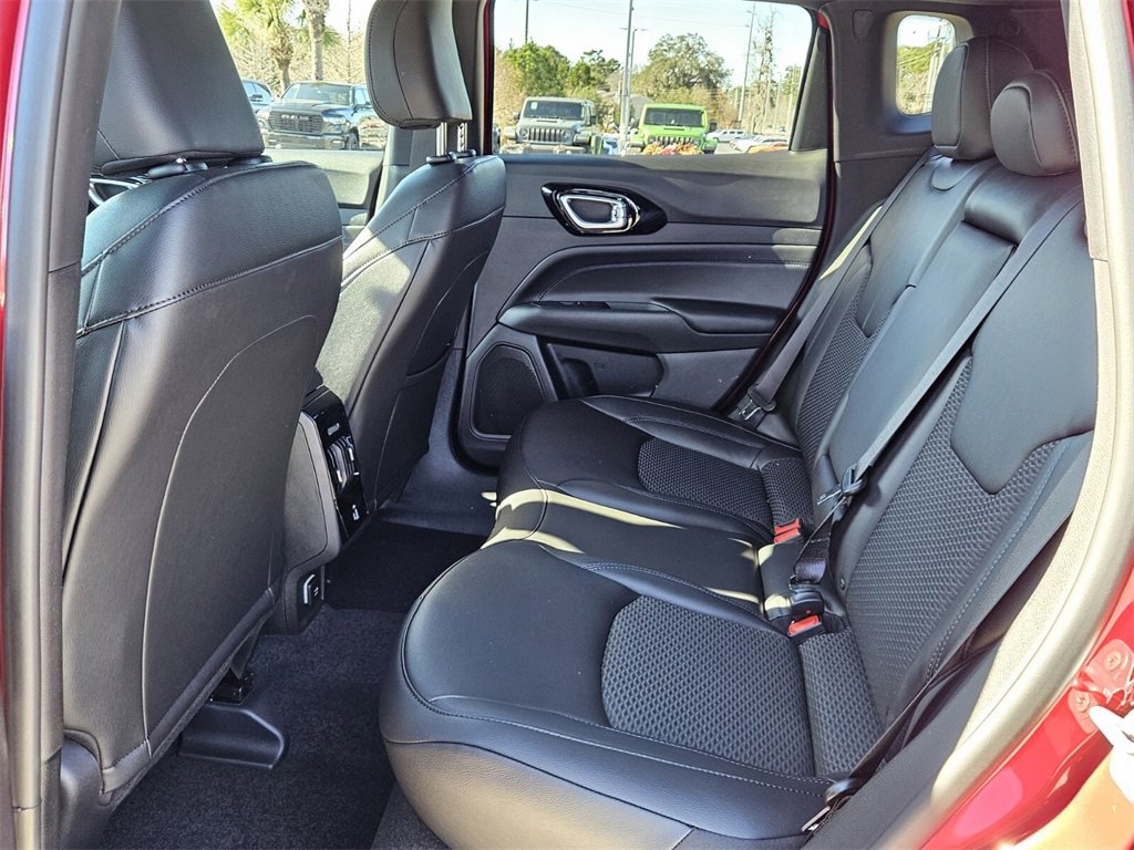 New 2026 Jeep Compass Latitude image 11