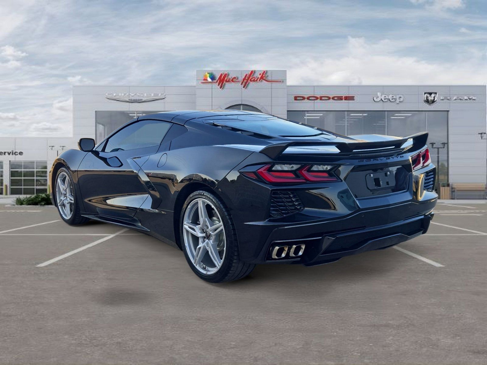 Used 2022 Chevrolet Corvette Stingray Coupe w/ Z51 Performance Package image 3