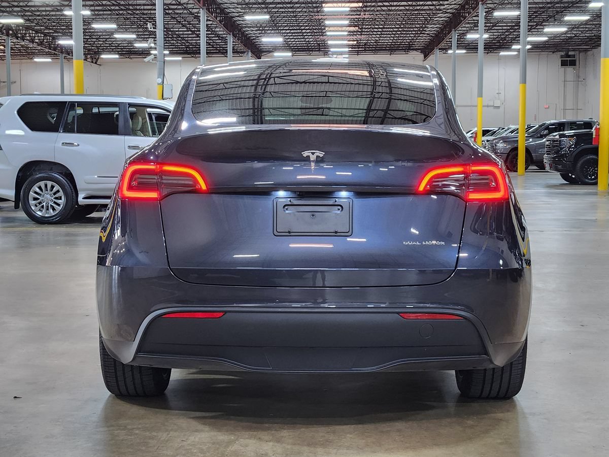 Used 2024 Tesla Model Y Long Range AWD/4WD image 10