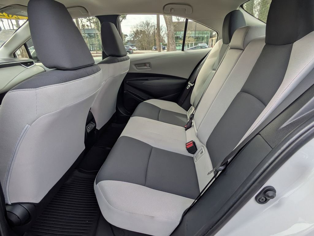 Used 2025 Toyota Corolla LE image 12