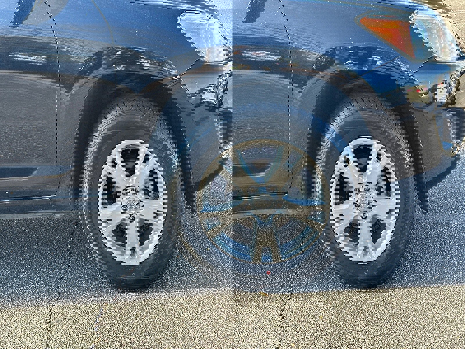 Used 2011 Toyota RAV4 2WD image 12