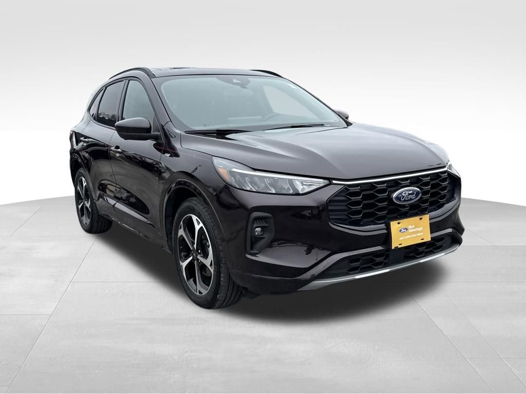Certified 2023 Ford Escape ST-Line Select w/ Tech Pack #2 image 5