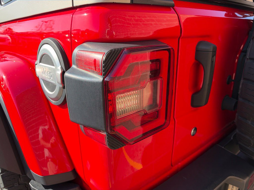 Used 2019 Jeep Wrangler Unlimited Sahara AWD/4WD image 7