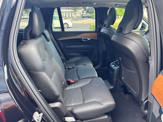 Certified 2025 Volvo XC90 T8 Plus AWD/4WD image 13