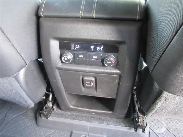 Used 2023 Chevrolet Traverse LT w/ Midnight/Sport Edition AWD/4WD image 32