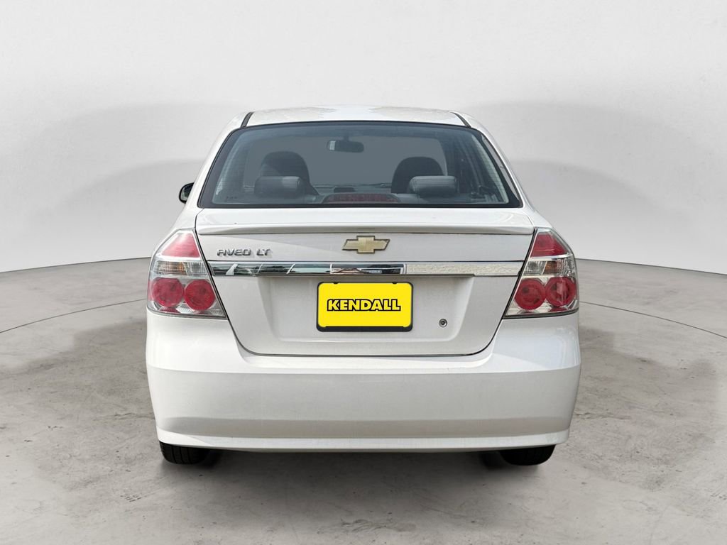 Used 2010 Chevrolet Aveo LT FWD image 4