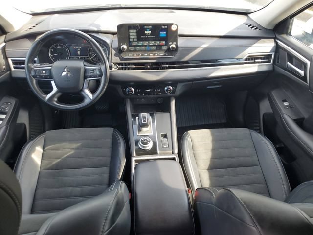 Used 2024 Mitsubishi Outlander SE FWD image 15