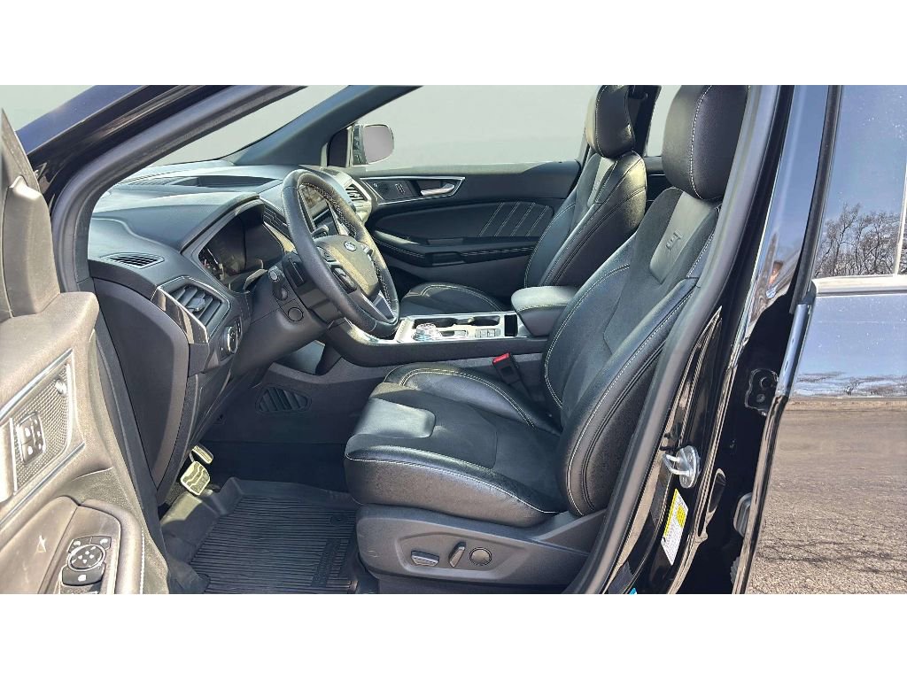 Used 2023 Ford Edge ST w/ Equipment Group 401A image 11