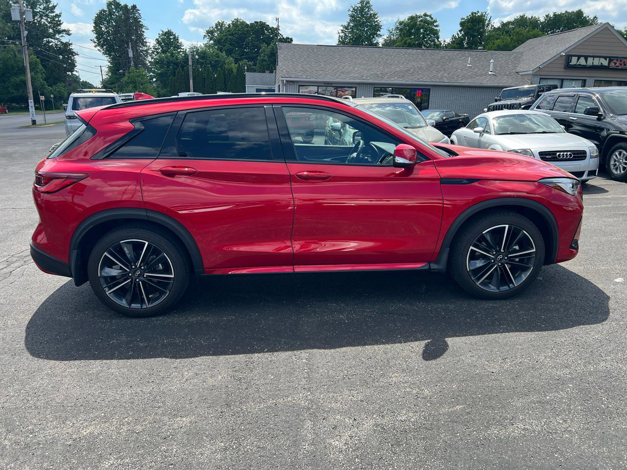 Used 2025 INFINITI QX50 Sport AWD/4WD image 4