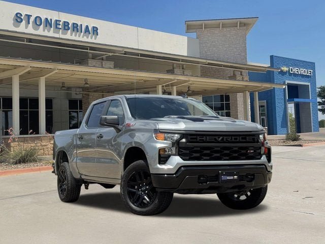 Used 2025 Chevrolet Silverado 1500 Custom Trail Boss w/ Turbomax Blackout Package AWD/4WD image 2