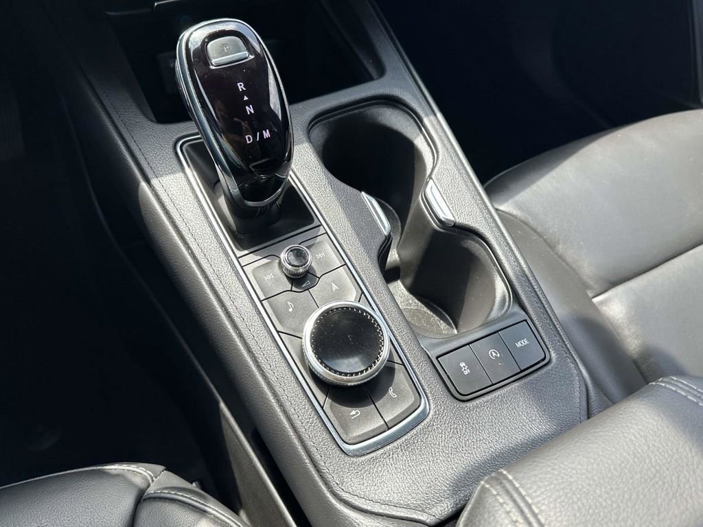 Certified 2023 Cadillac XT4 Premium Luxury w/ Cold Weather Package image 31