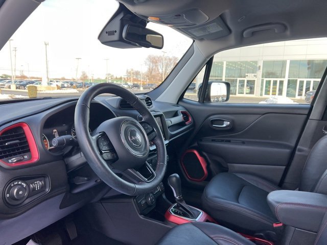 Used 2022 Jeep Renegade Trailhawk image 16