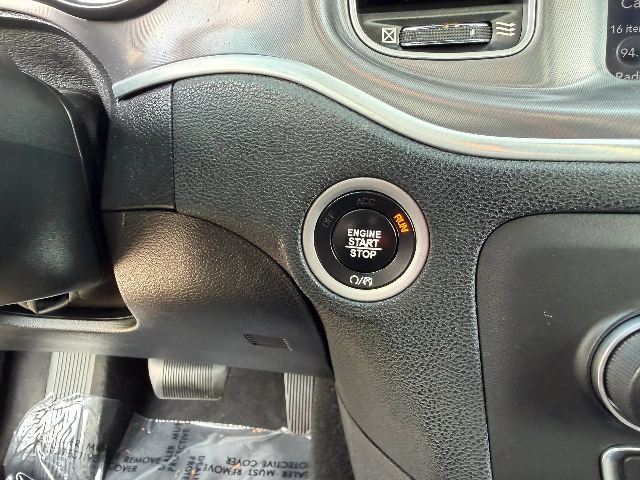 Used 2019 Dodge Charger SXT AWD/4WD image 27