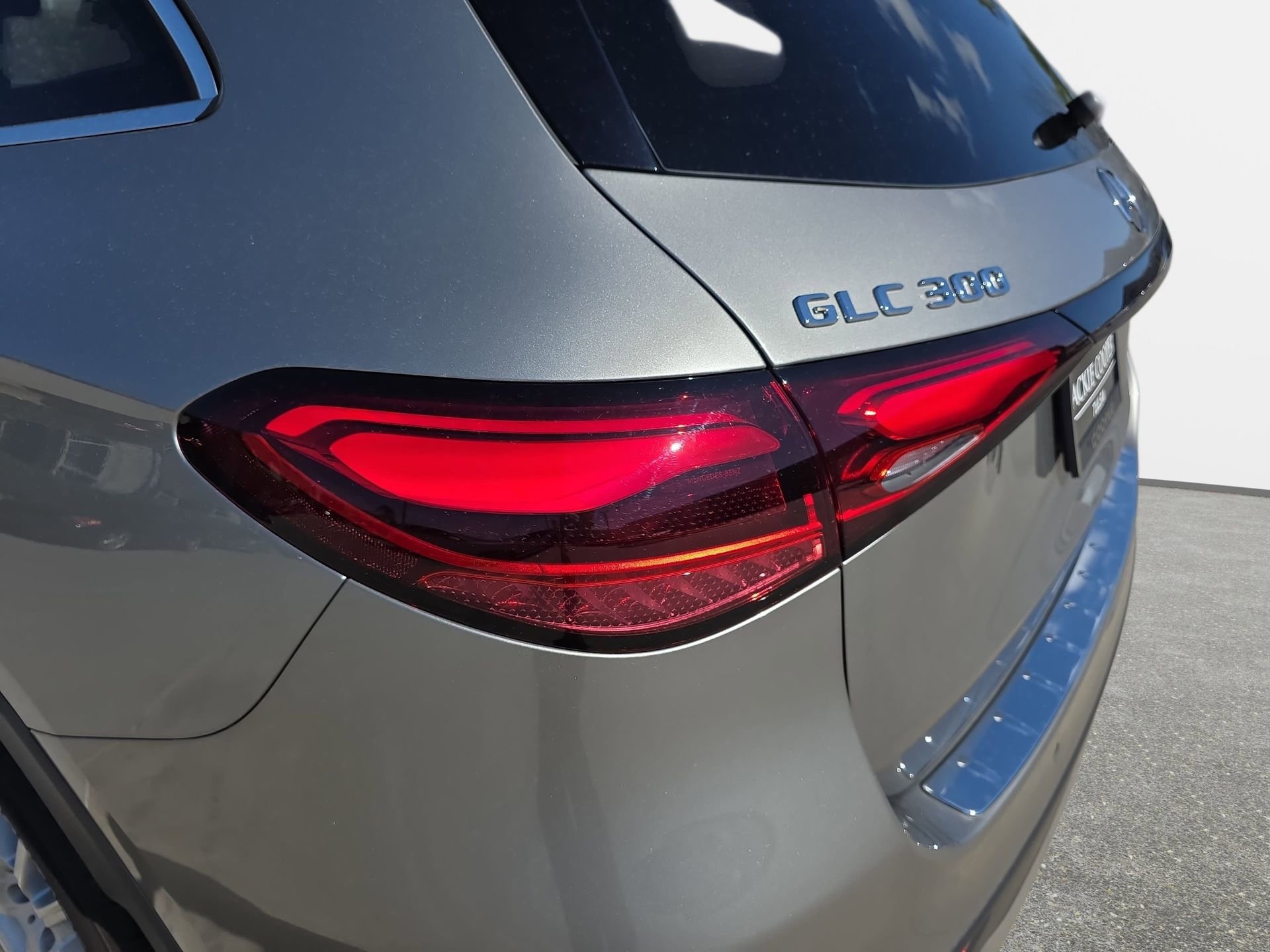 Used 2023 Mercedes-Benz GLC 300 4MATIC image 33