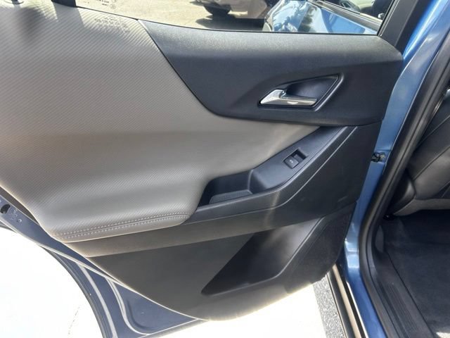 Used 2025 Chevrolet Equinox LT w/ Convenience Package II AWD/4WD image 17