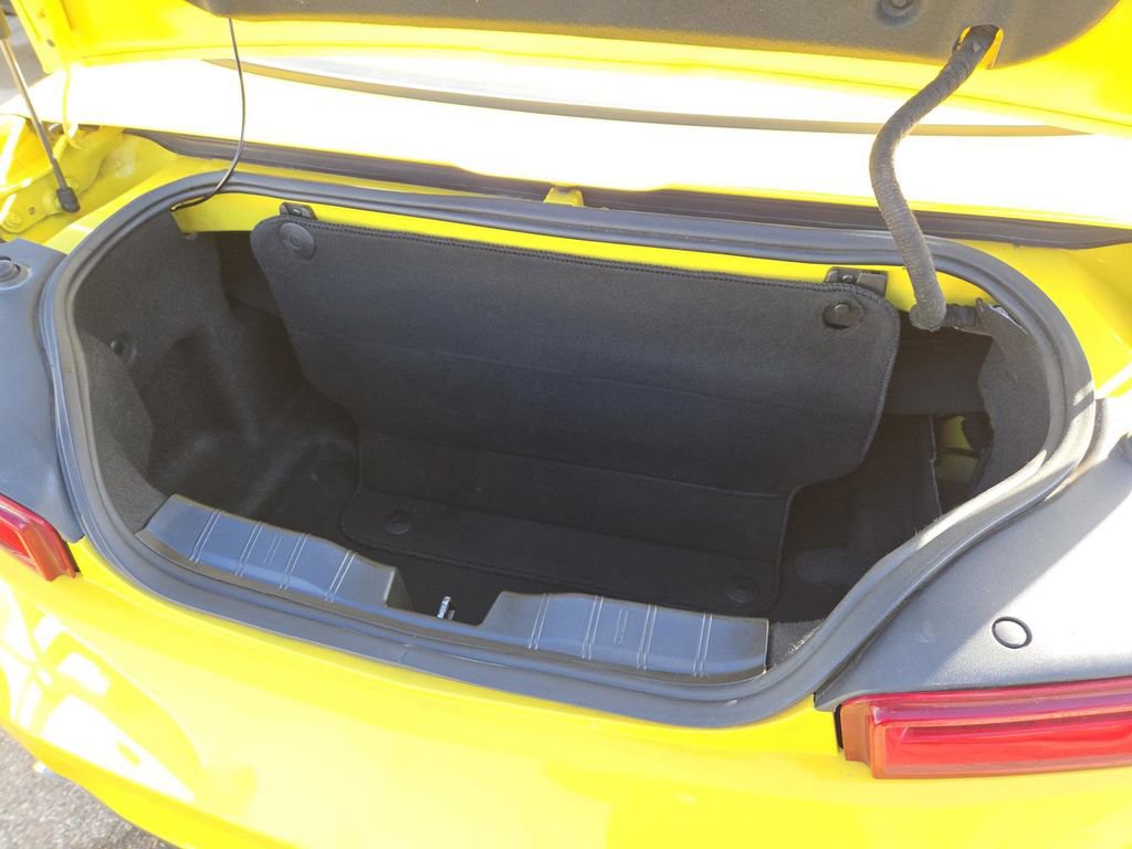 Used 2017 Chevrolet Camaro SS image 17