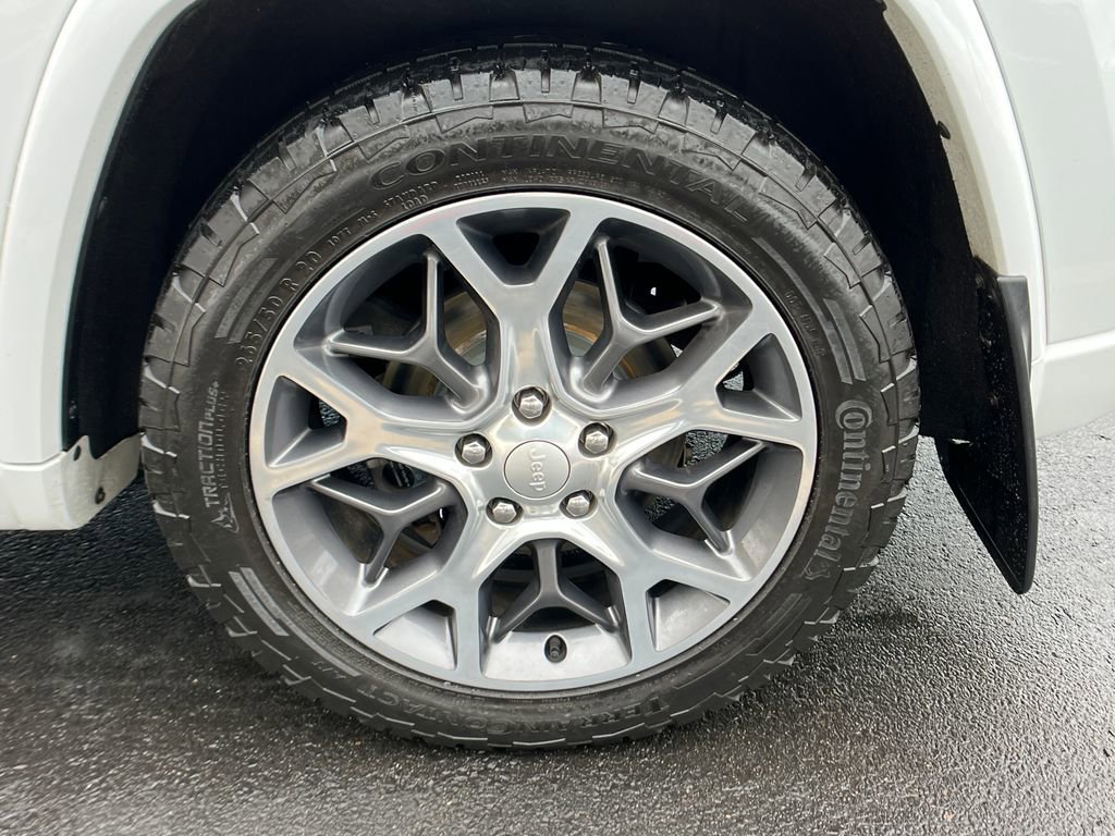 Used 2020 Jeep Grand Cherokee Overland image 25