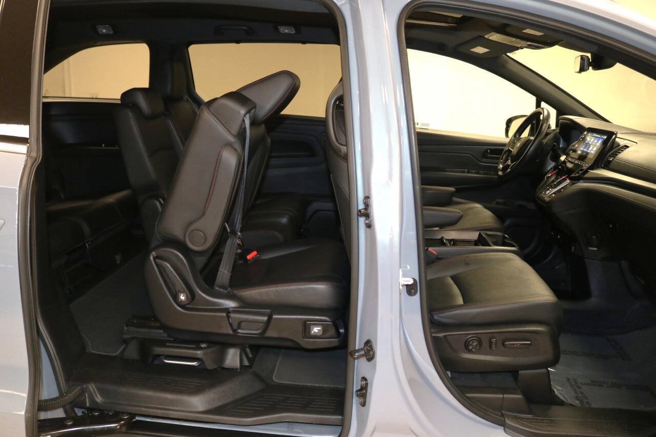 Used 2024 Honda Odyssey Sport image 25