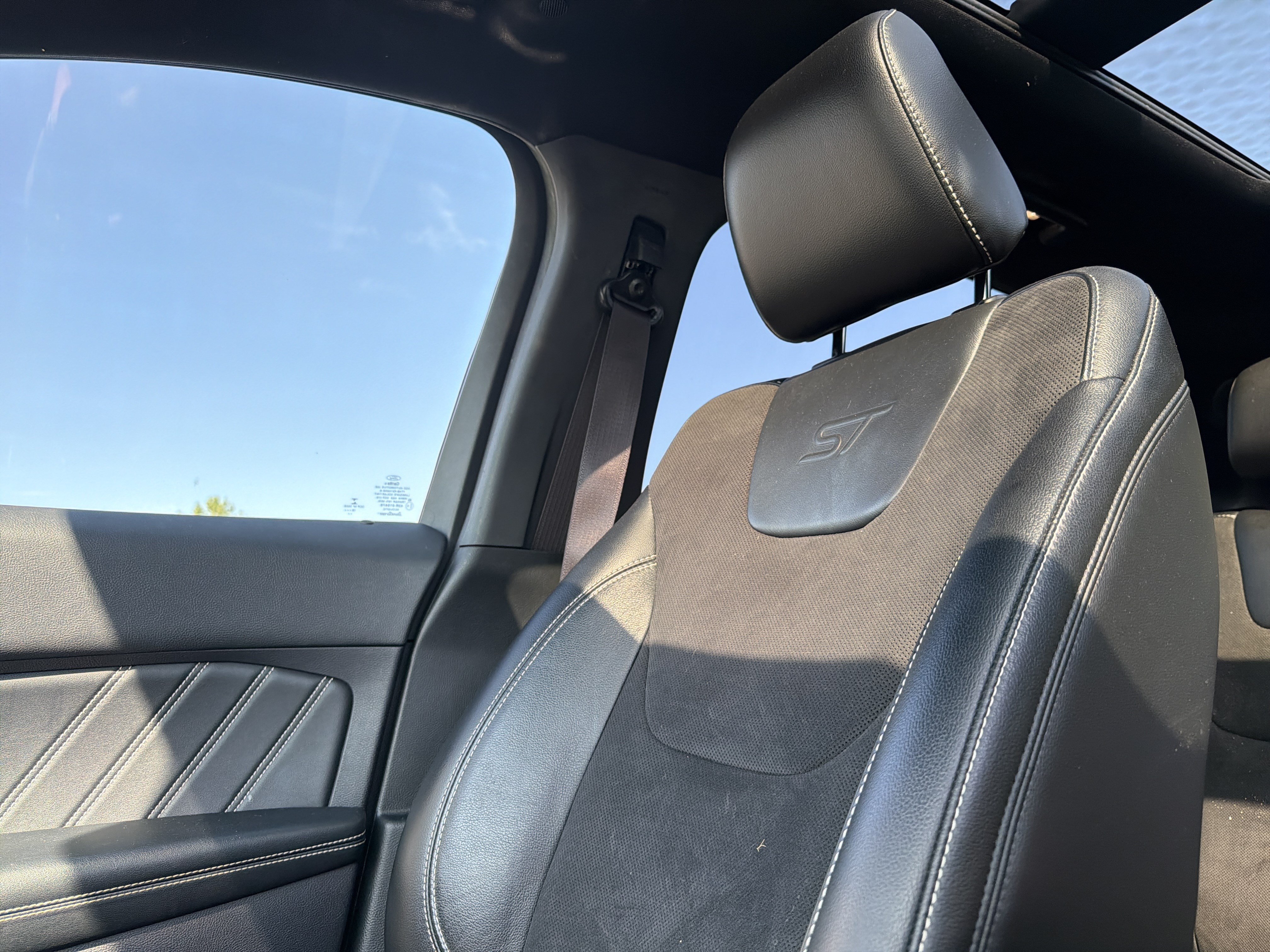 Used 2020 Ford Edge ST w/ Equipment Group 401A AWD/4WD image 24