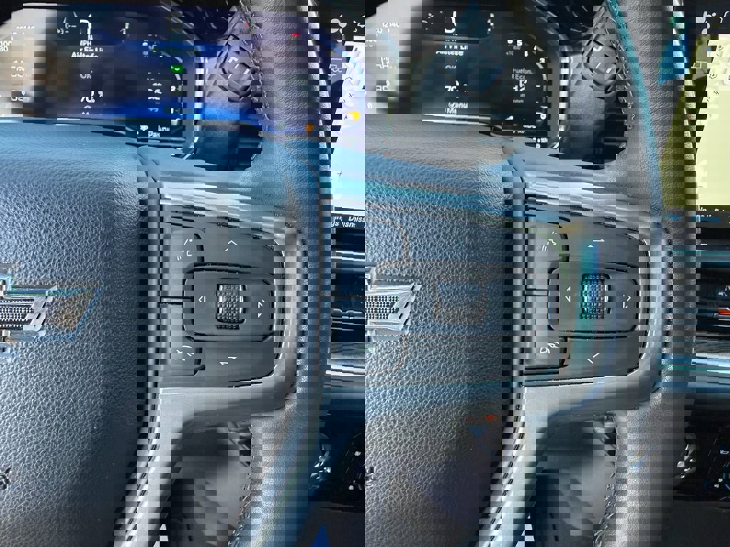 Used 2023 Chevrolet Silverado 1500 RST image 19