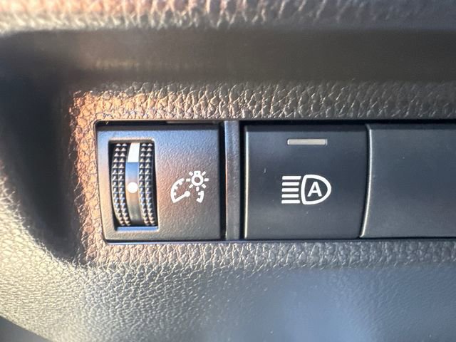 Certified 2025 Toyota RAV4 XLE image 31