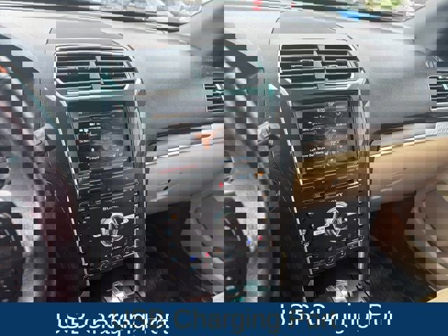 Used 2016 Ford Explorer Limited image 10