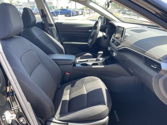 Used 2024 Nissan Altima 2.5 SV FWD image 26