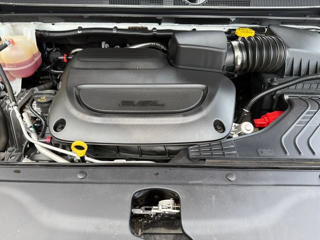 Used 2023 Chrysler Pacifica Touring-L FWD image 26