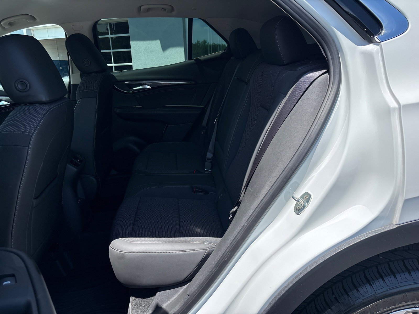 Certified 2022 Buick Envision Preferred FWD image 34