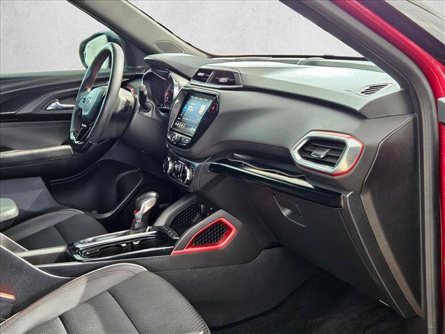 Used 2021 Chevrolet TrailBlazer RS w/ Technology Package FWD image 20