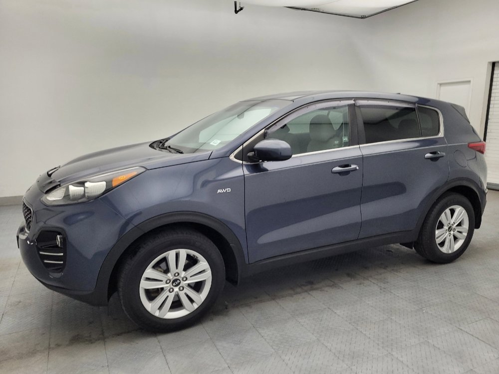Used 2017 Kia Sportage LX image 2