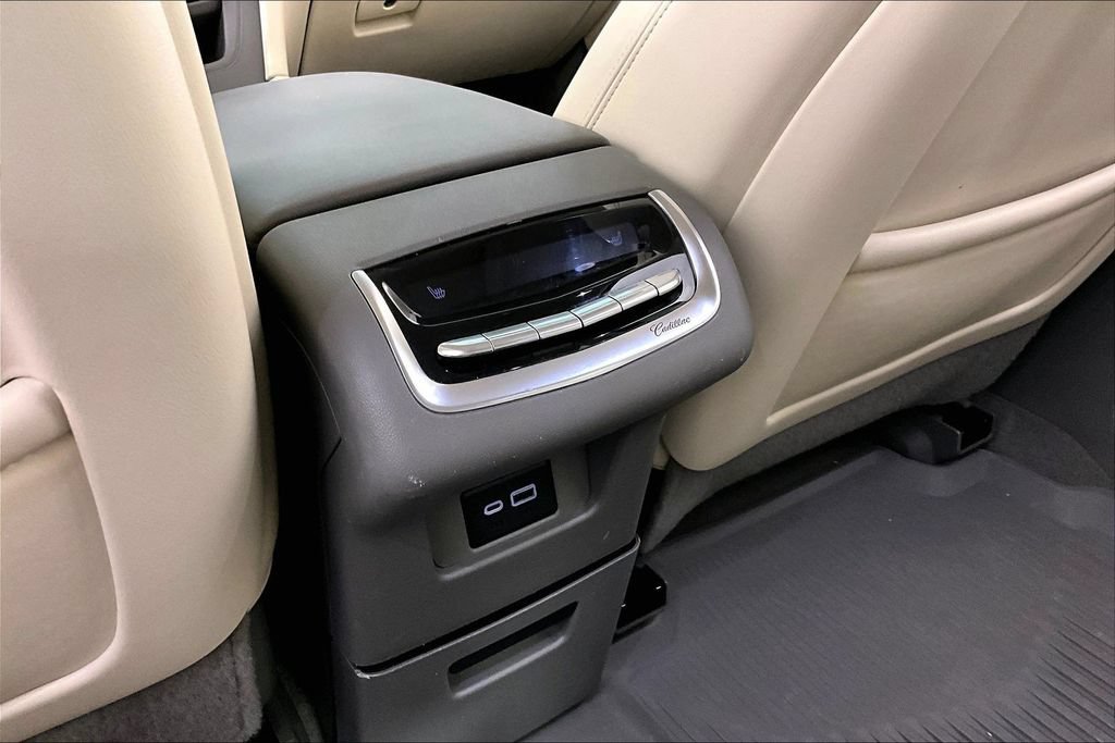 Certified 2021 Cadillac XT6 Premium Luxury FWD image 9