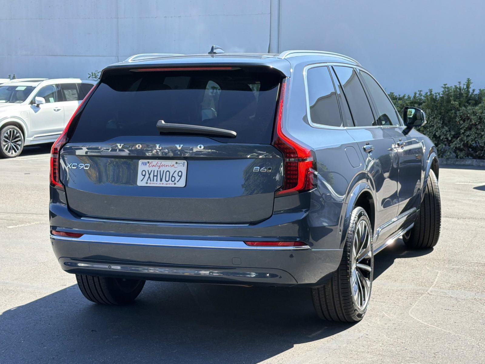Certified 2026 Volvo XC90 B6 Plus AWD/4WD image 5