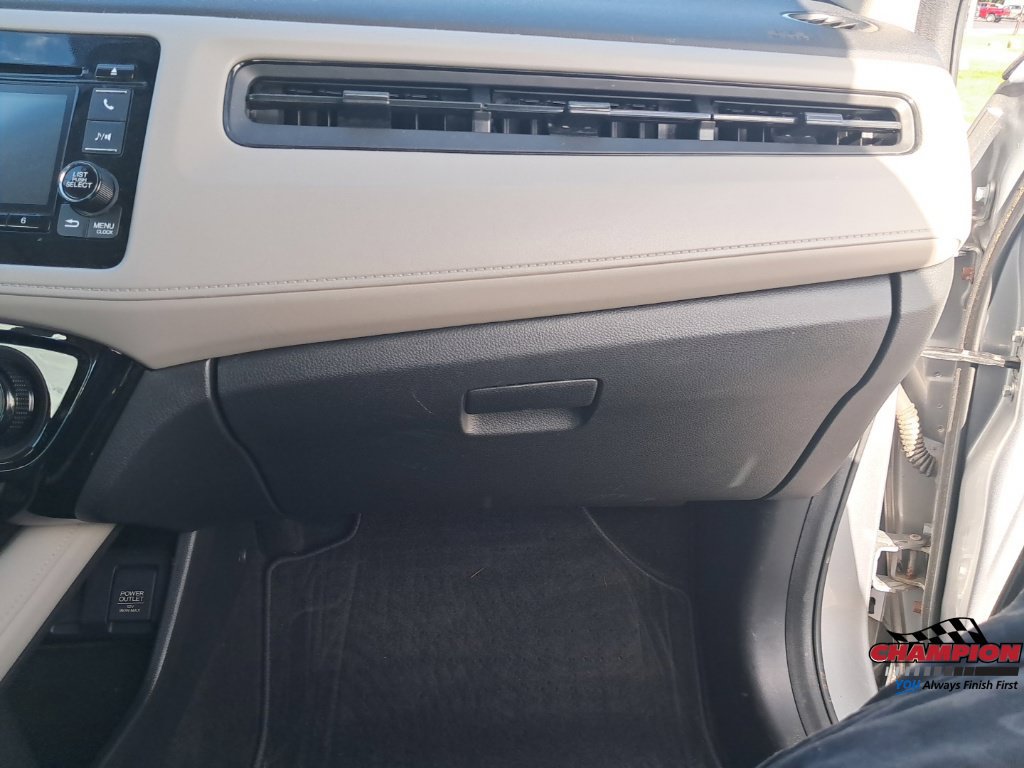 Used 2017 Honda HR-V LX image 21