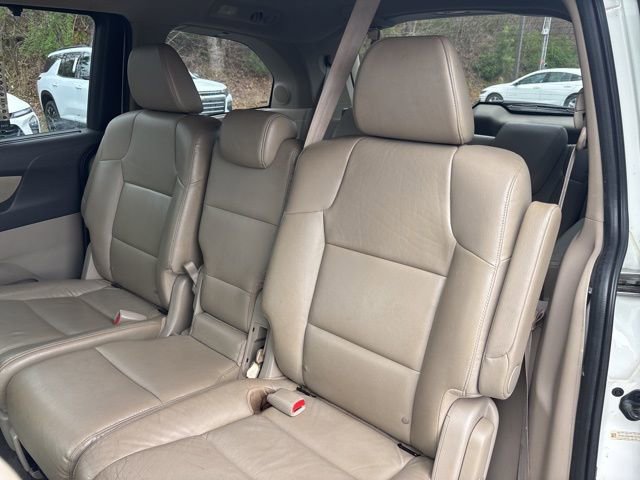 Used 2015 Honda Odyssey Touring Elite image 17